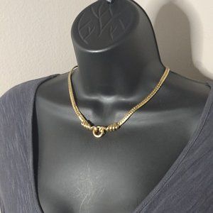 Gold Tone Pretty Metal Necklace 17 Inches Long